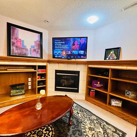 A Classic Homely Basement Suite! Chestermere 外观 照片